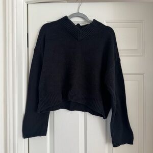 GAP Black V-Neck Women's Sweater